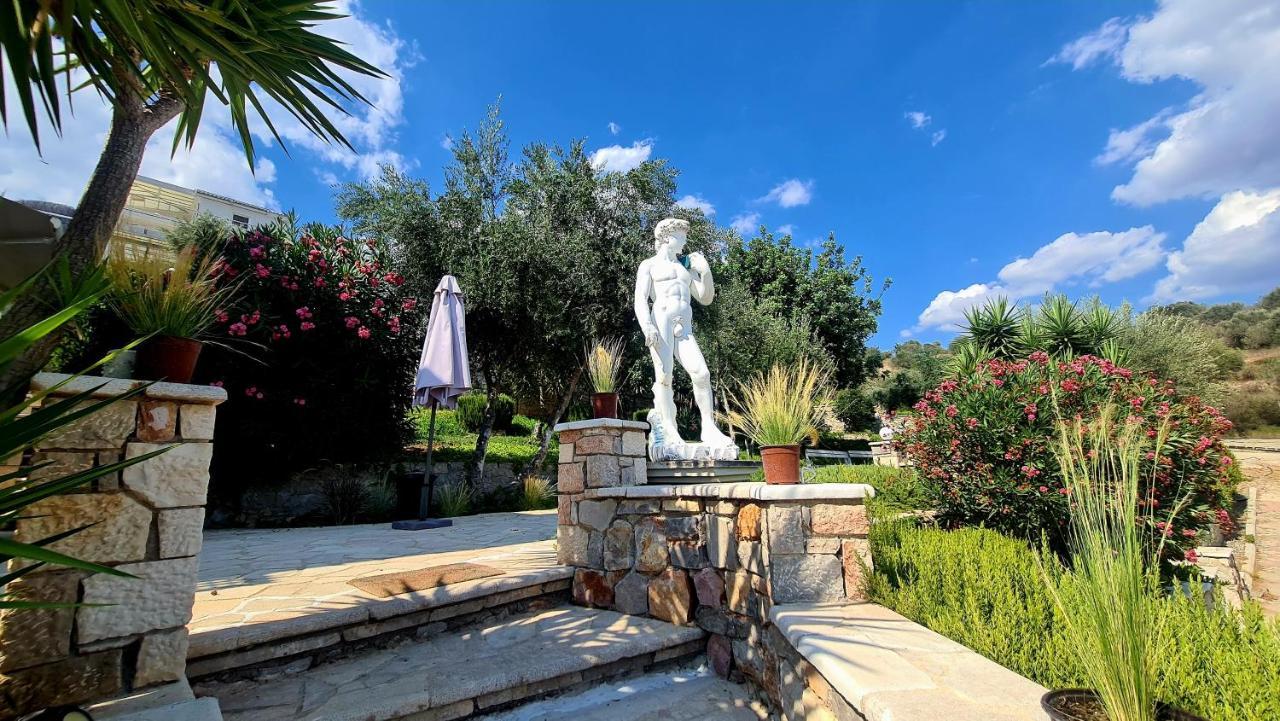 Sunny Place Resort Kilada Екстериор снимка